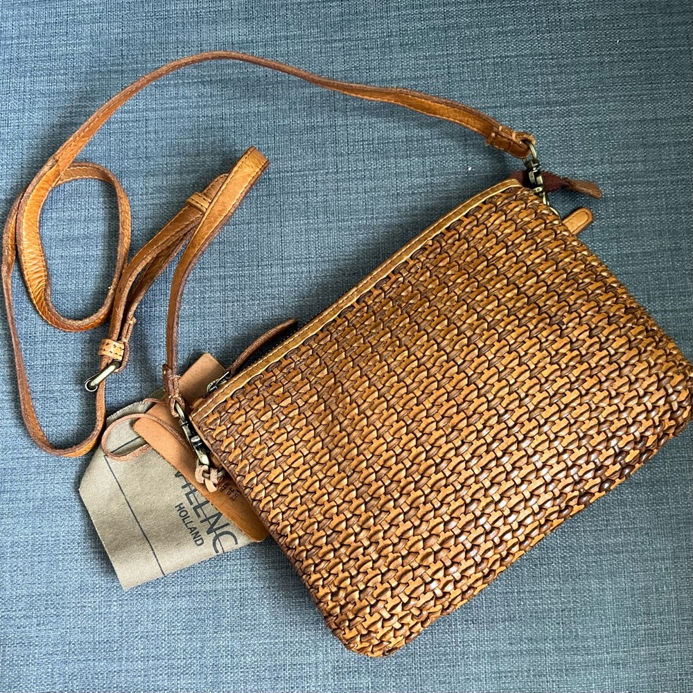 NWT VILENCA HOLLAND WEAVED LEATHER  THREE COMPARTMENTS CROSSBODY BAG